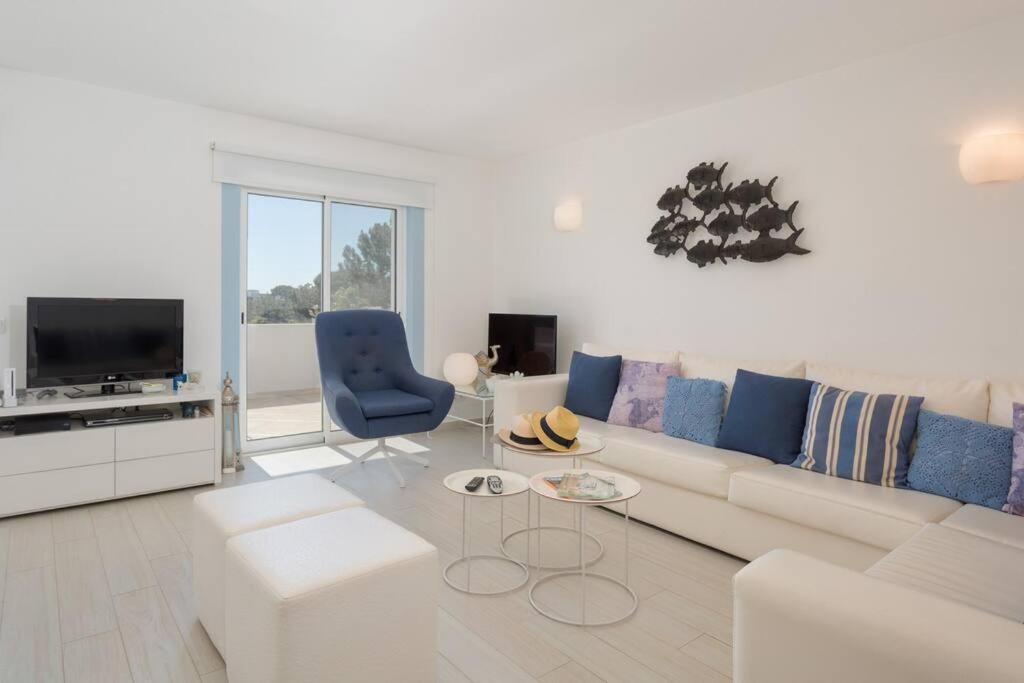 Beautiful Set In The Heart Of Quinta - Newly Refurbished *