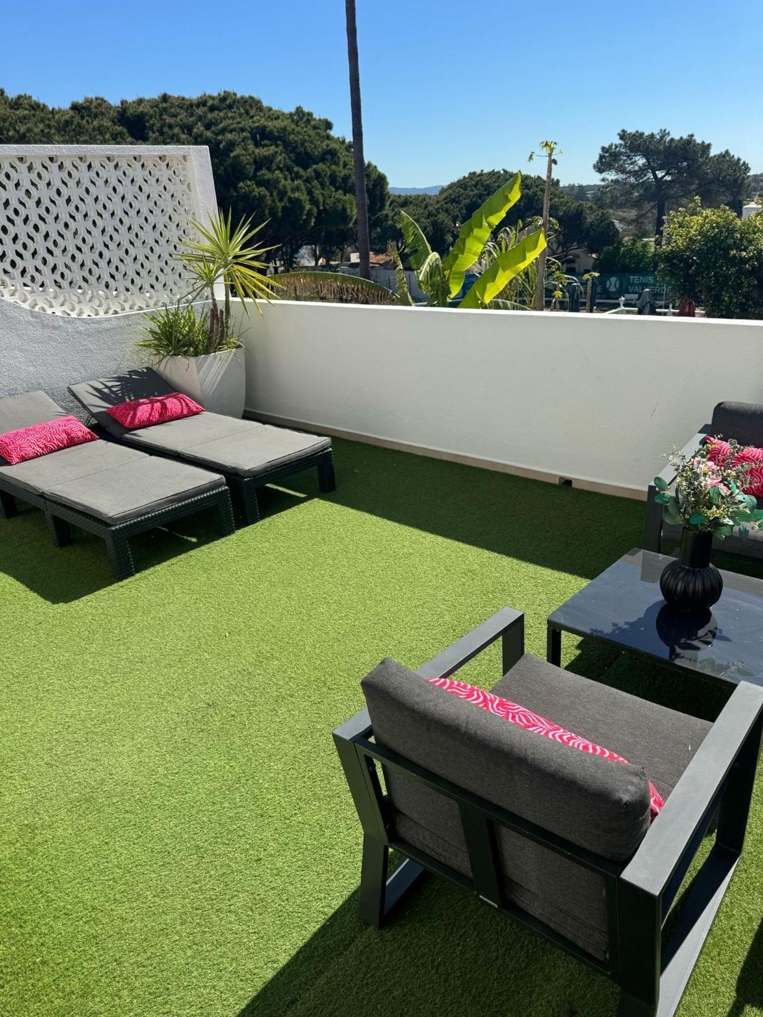 Beautiful Set In The Heart Of Quinta - Newly Refurbished Almancil